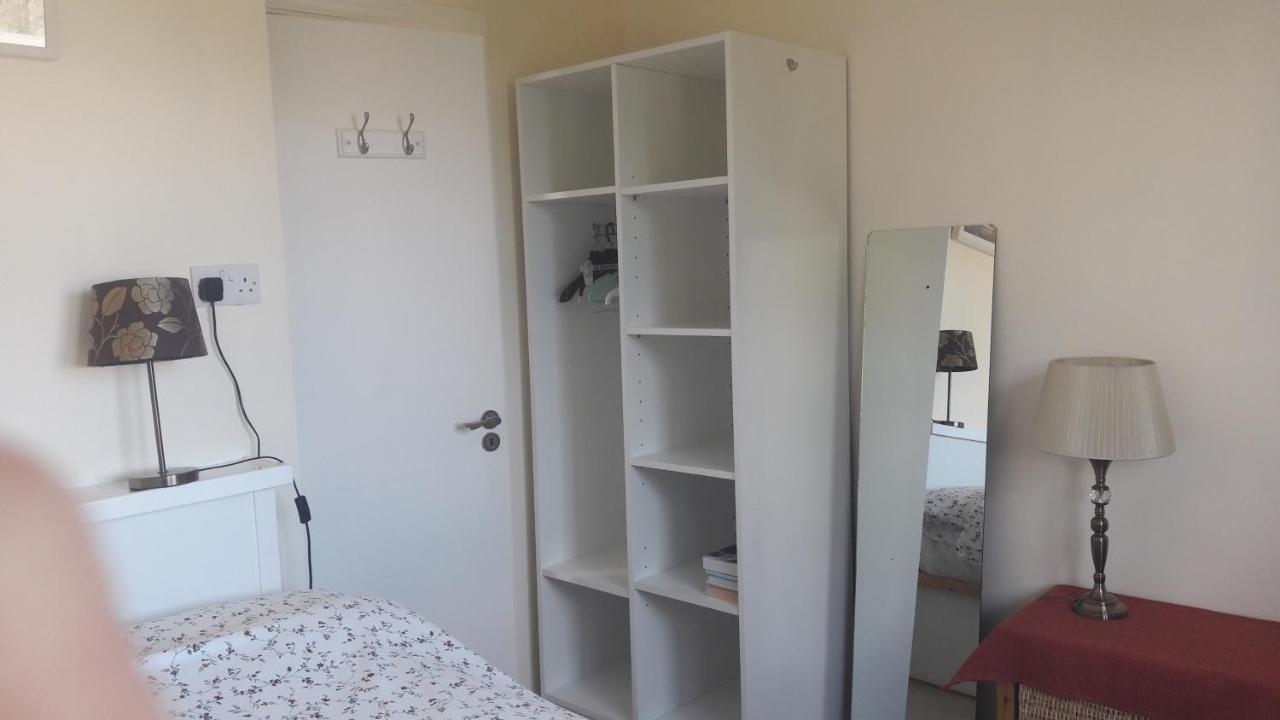 Budget Accommodation - Knocknacarra, Galway Exteriör bild