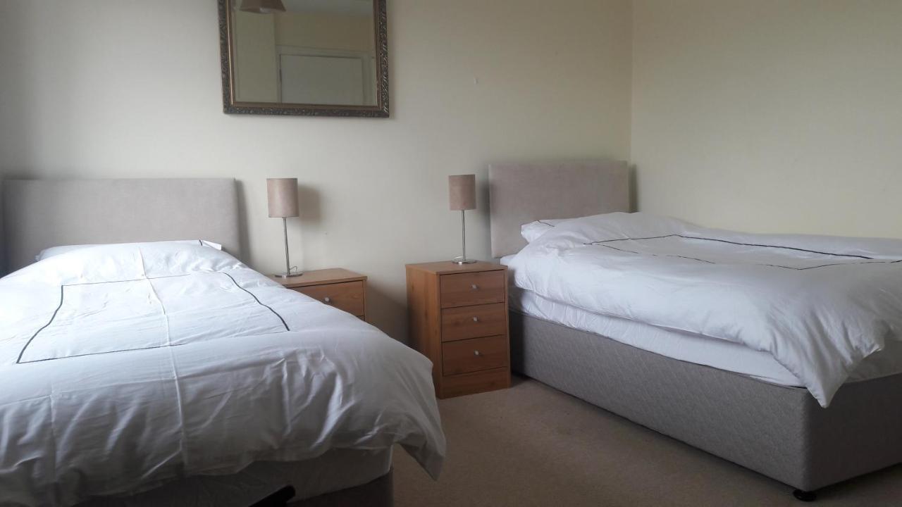 Budget Accommodation - Knocknacarra, Galway Exteriör bild